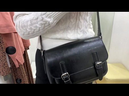 ❤️ Masturbation ampahibemaso ny tanora bitch FeralBerry miaraka amin'ny dildo ao amin'ny efitrano fitting ❤️ Vokatra vetaveta vk amin'ny mg.yh9n.top
